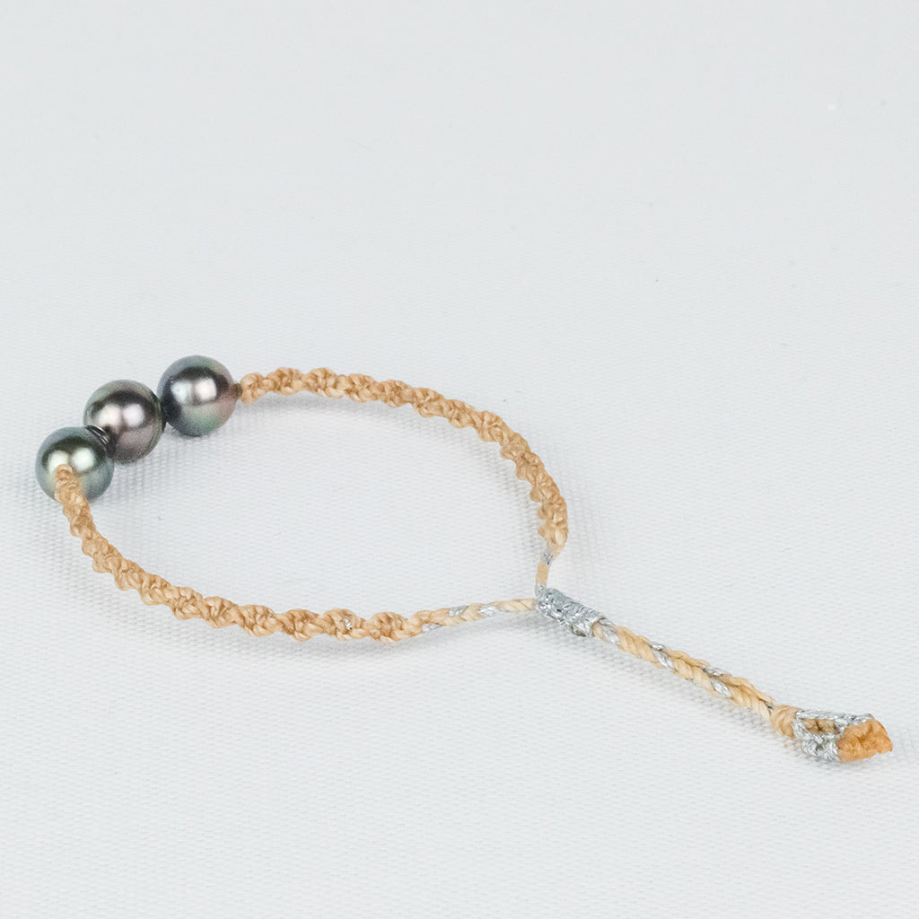 Handmade Bracelet with 3 Baroque Tahitian Pearls