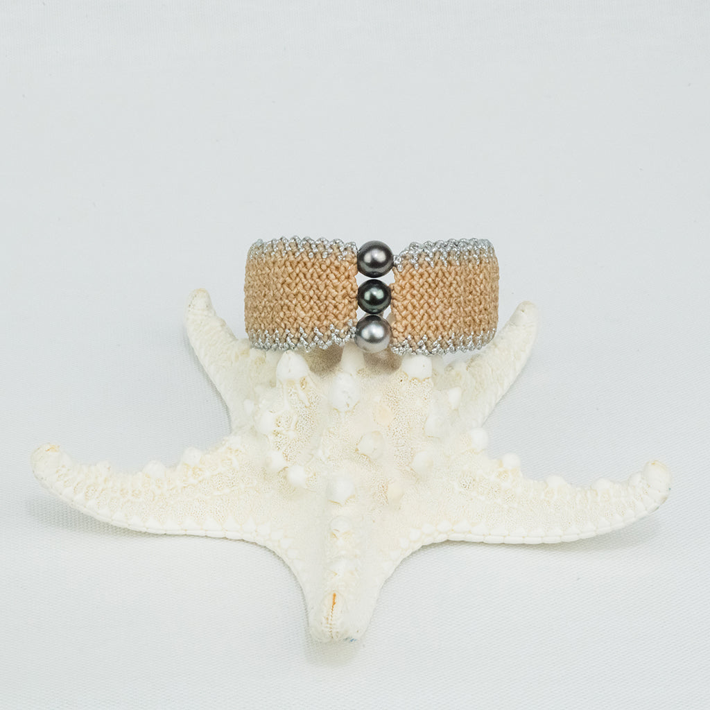 Beige Wide Macrame Bracelet with 3 Tahitian Pearls
